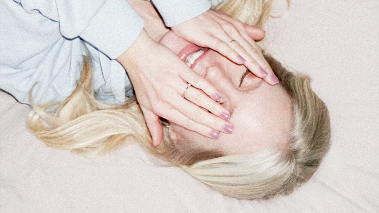 ANNA SCHØNE - Normalitet (Official Audio)