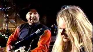 Video thumbnail of "Jewel Kilcher singing Someday Soon"