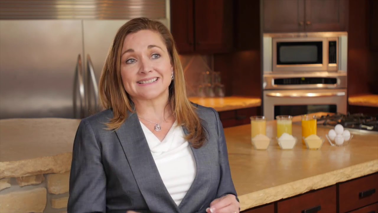 How do Eggs Form a Foam?