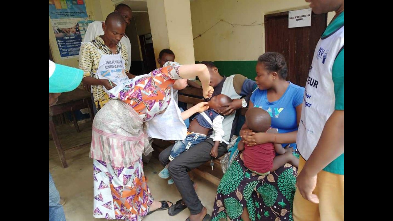De l'audit à l'action : comment les champions genre font progresser la vaccination infantile en RDC