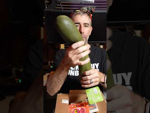 Why’s it taste like meat? – a Blind Guy Unboxing