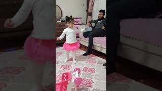 Adamın Dibisin Evin Direğisin Baba Dans Gösterisi
