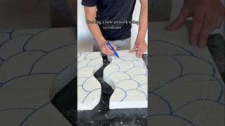 Starting a new artwork using styrofoam 🙏🏻#dutchartist #abstractart #3dwallpainting #textureart
