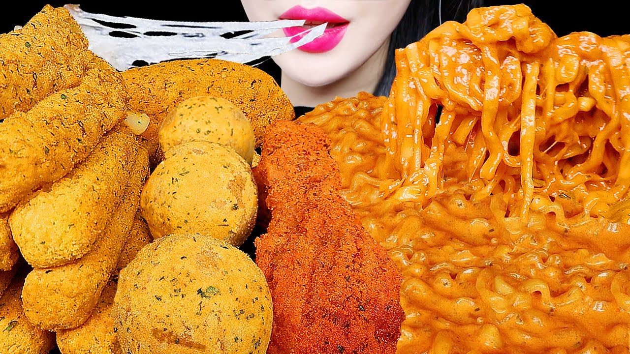 ASMR CHEESY CARBO FIRE NOODLE, CHICKEN, CHEESE BALL 까르보불닭 뿌링클 치킨 치즈볼 먹방 EATING SOUNDS MUKBANG