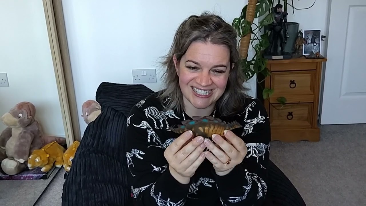 Unboxing of PNSO and BOTM figures!