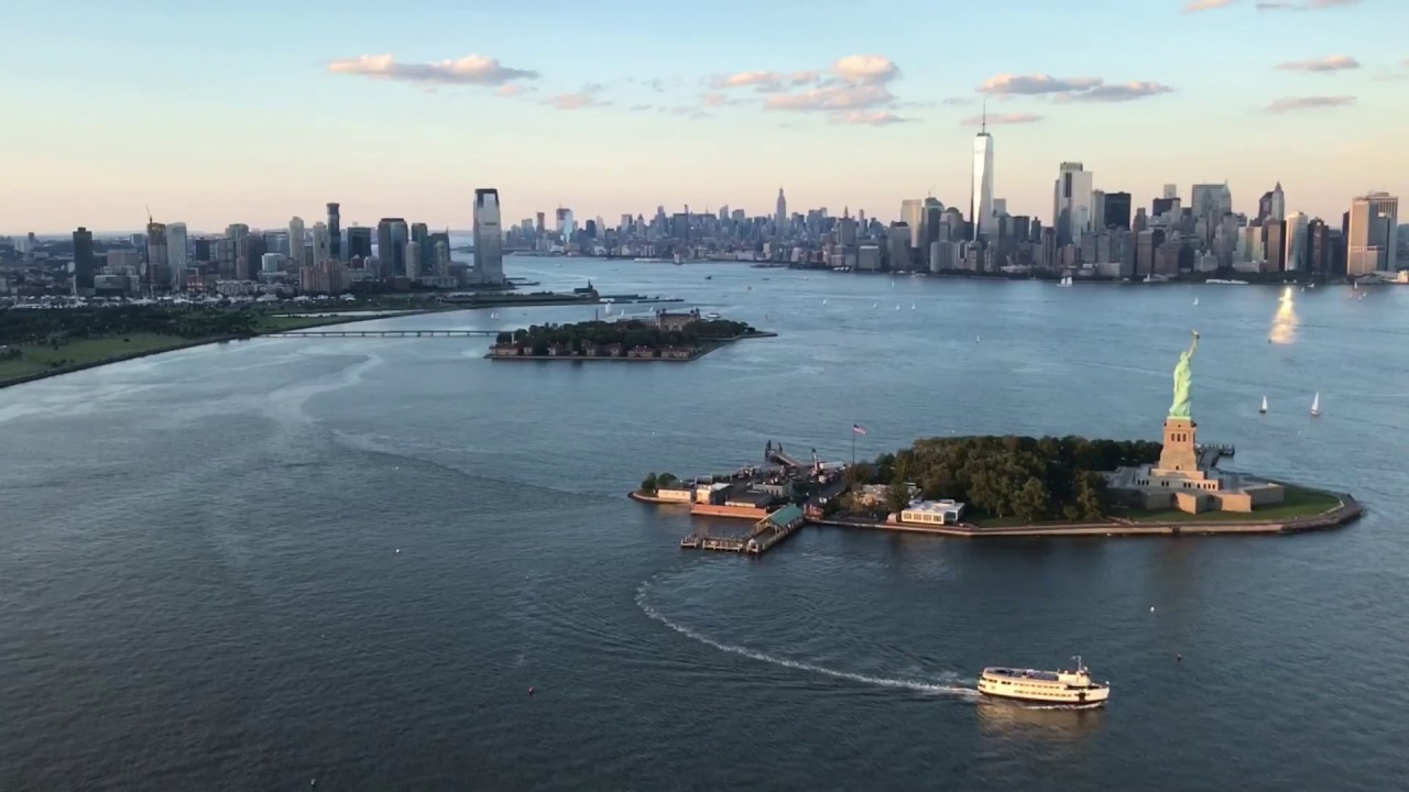 Helicopter Tour of Manhattan's Top Development Projects
