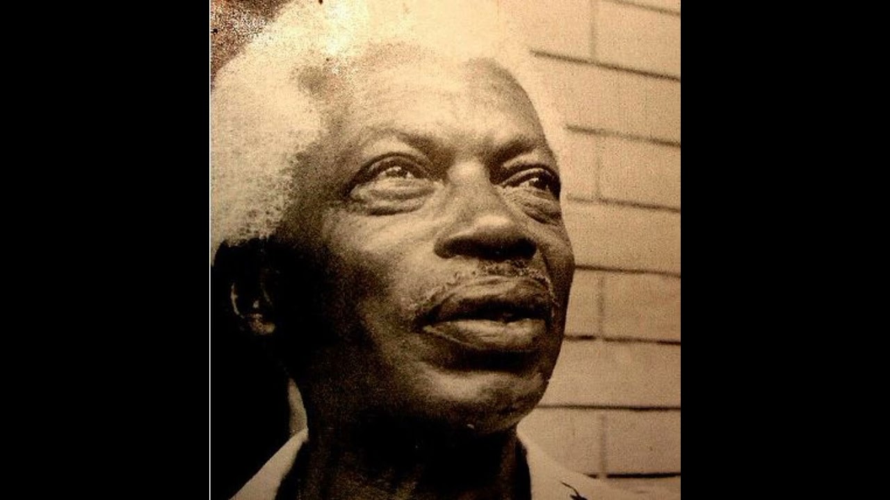 Catoni - A NOITE VESTIA AZUL - (Catoni/Jabolô/Waltenir)