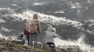 Intense steaming around the eruption, as heavy rain hits the lava. 25.07.25