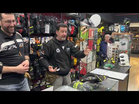 Protector de cuello en moto explicado por IMU