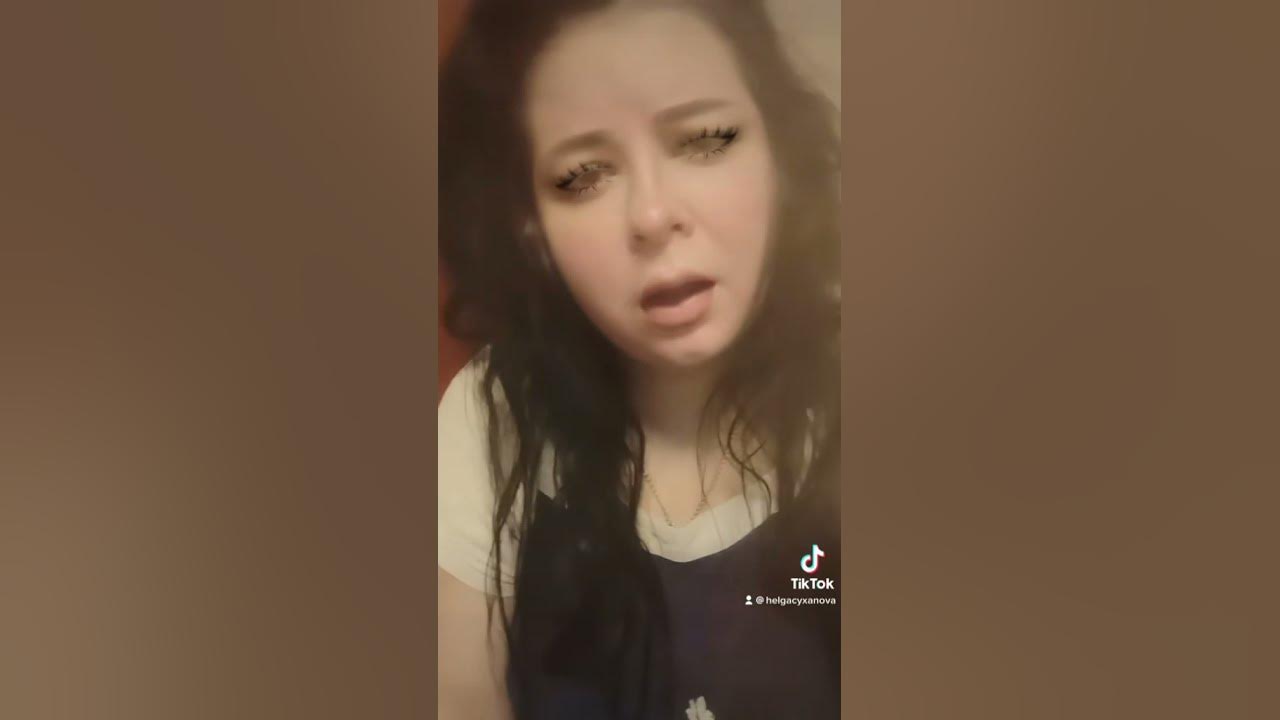 Песня ехала девчонка из кургана пятерик везла. Девушка из кургана которая сидела.