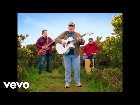 Colin Graham - Keepin' Her Lit (Official Music Video)