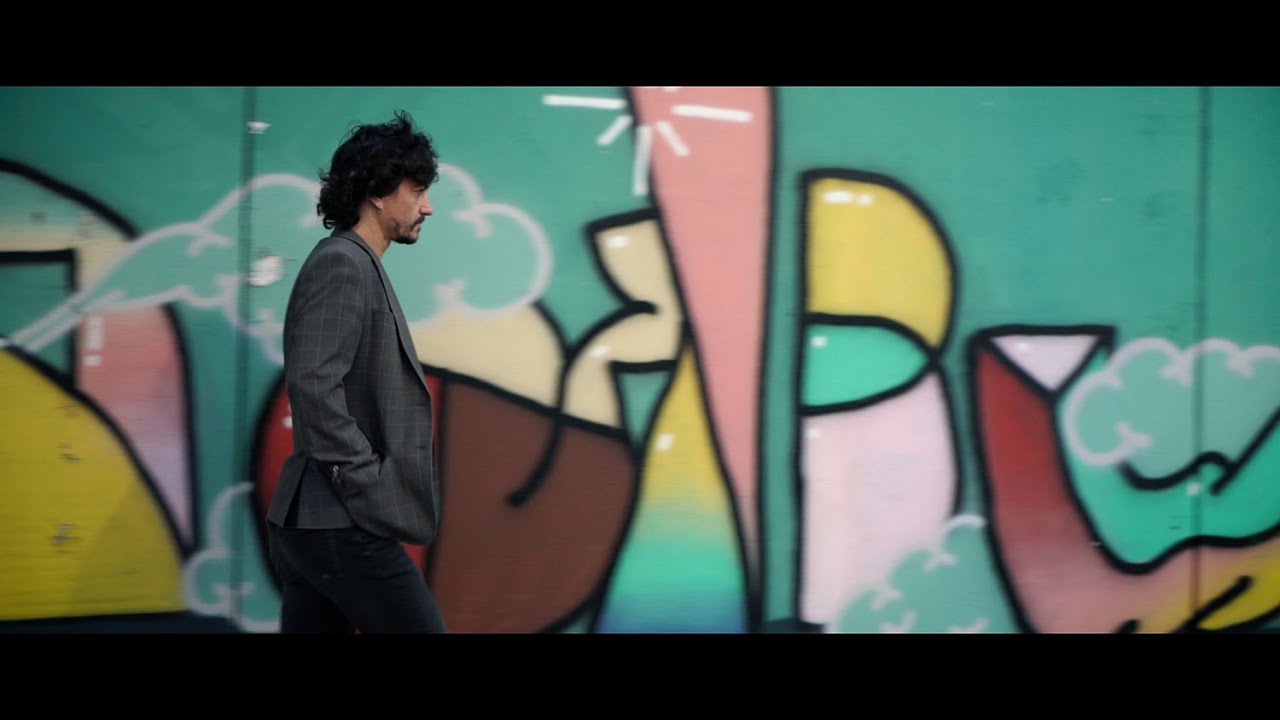 Chiqui Calderón :: Un viento (2022) auf YouTube ansehen Chiqui Calderón :: Un viento (2022) auf YouTube ansehen