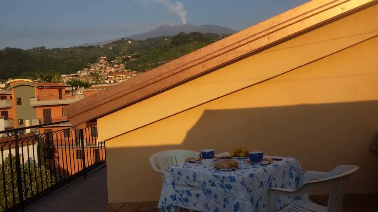 Etna Sun Guest House - Hotel in Mascali, Italy
