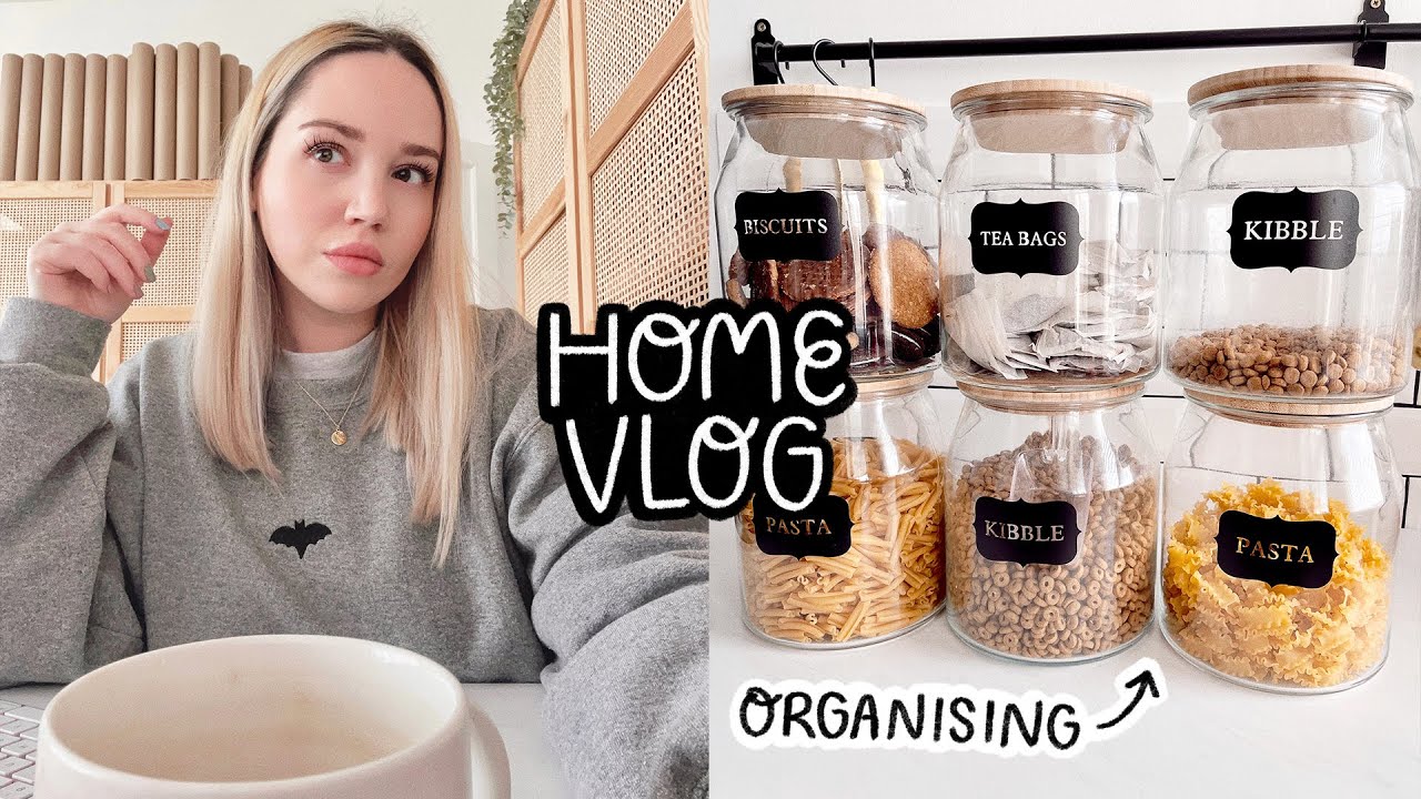 HOME VLOG 🏡 organising my kitchen, packing orders + haul