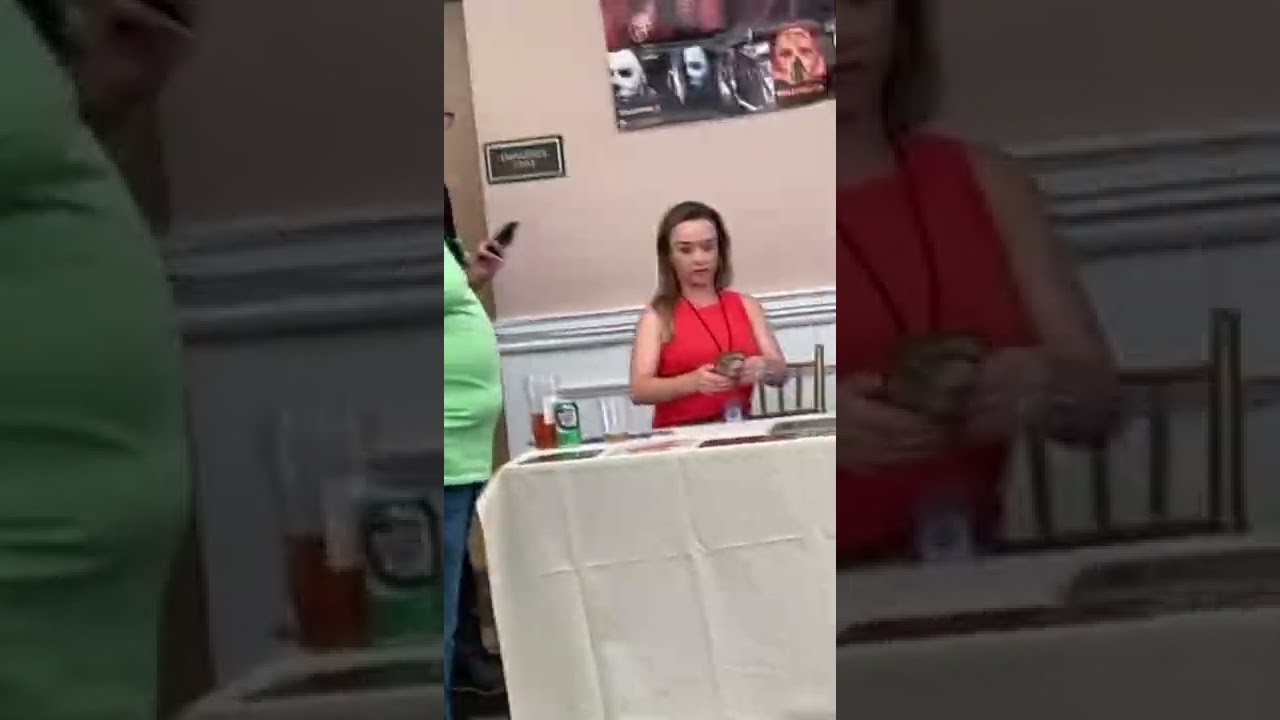 The queen of horror - DANIELLE HARRIS