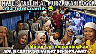Download lagu PENGAMEN ANYER//WALAUPUN SUDAH MALAM SI CANTIK TETAP SEMANGAT BERSHOLAWAT😍😍