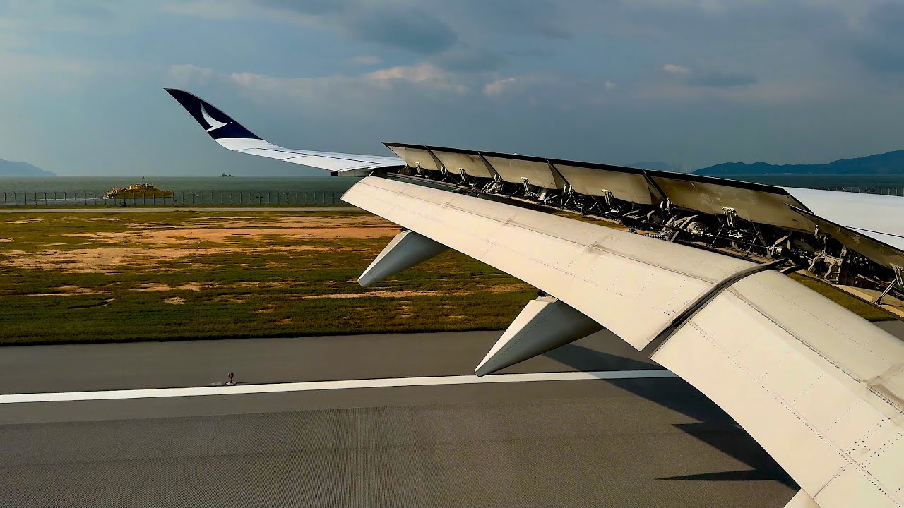 [4K] – Hazy Hong Kong Landing – Cathay Pacific – Airbus A350-900 – HKG – B-LRU– SCS 1341