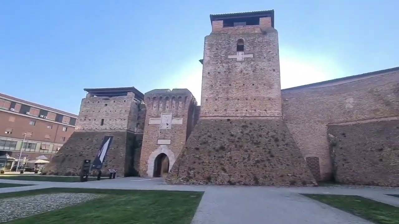 Rimini: Castel Sismondo and Fellini Museum