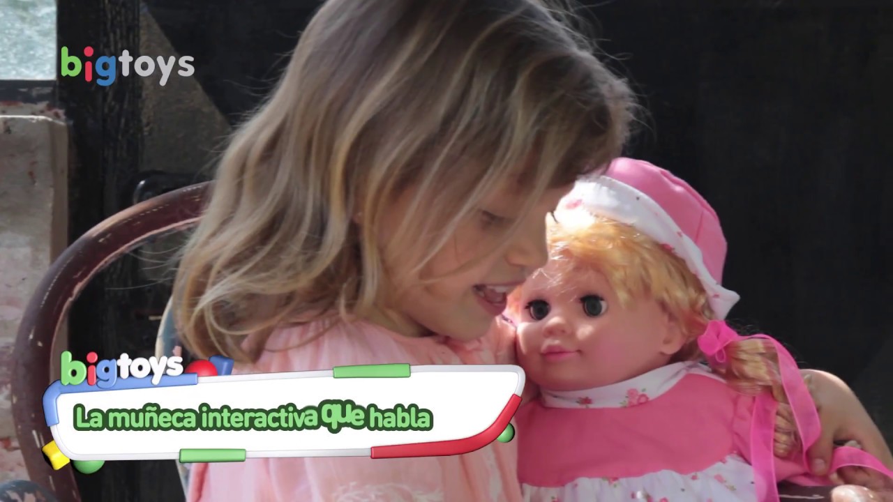 muñeca interactiva