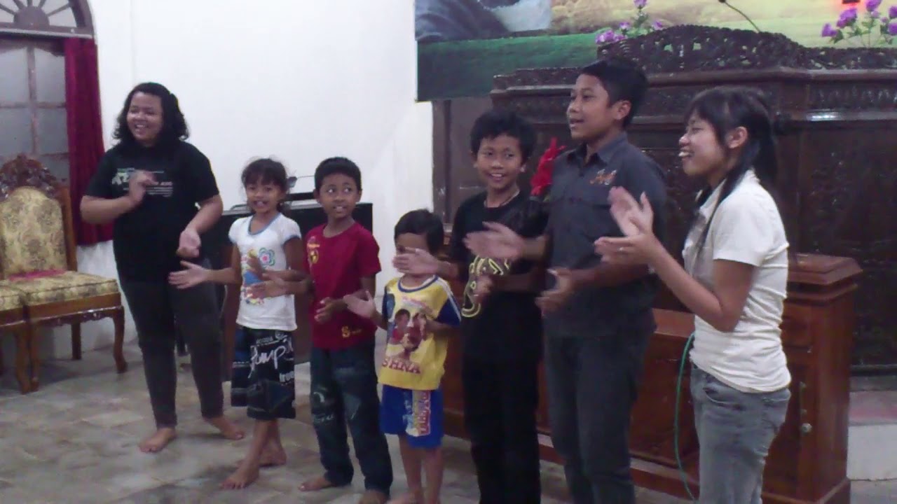 Yel-Yel Sekolah Minggu 1 - YouTube