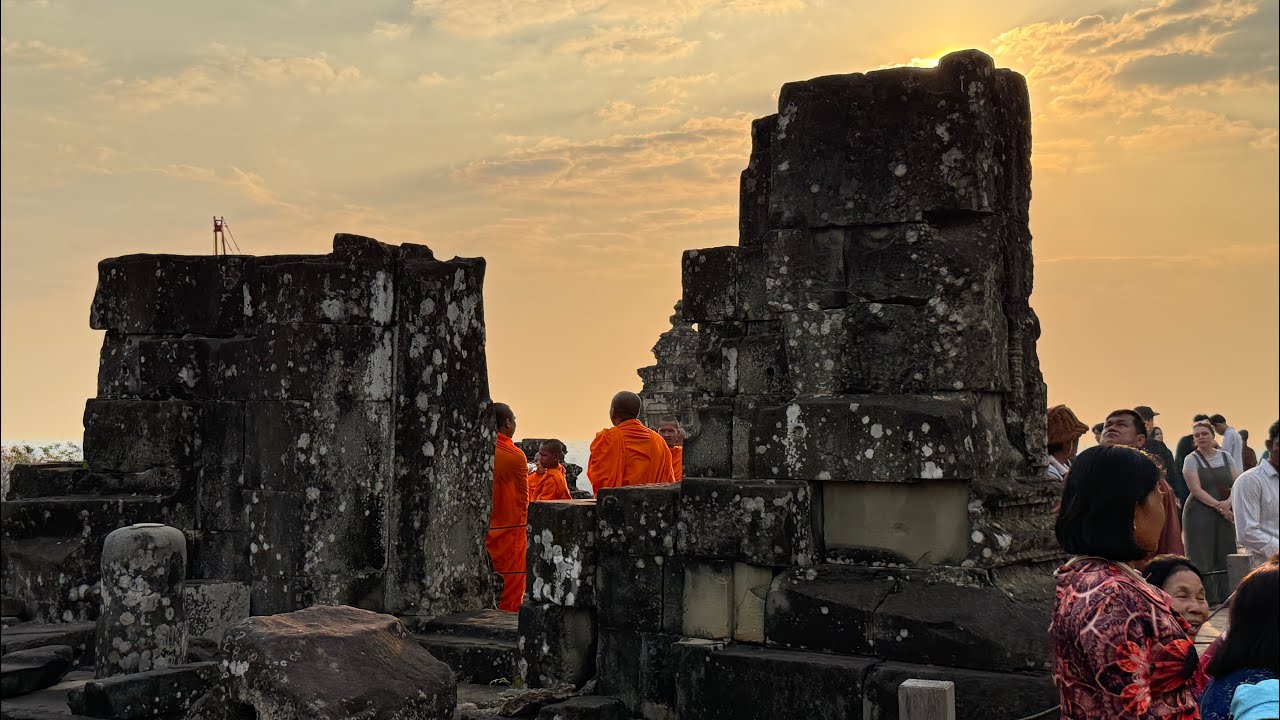 Angkor Wat Siem Reap. The Grand Tour.