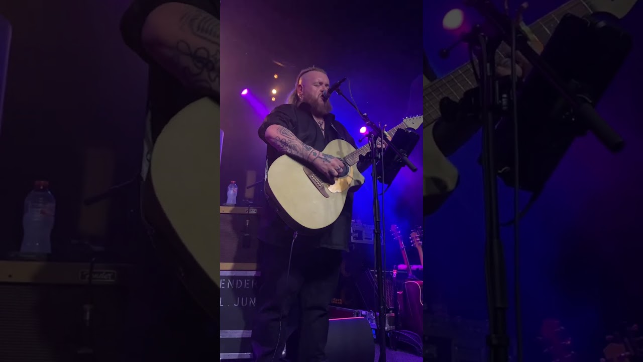 Tony Cunningham live Monroe’s Galway