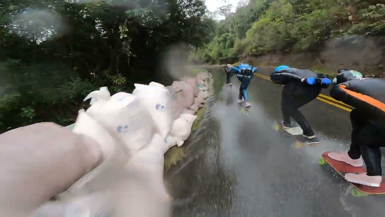 RAW RUN IN THE RAIN || Graciosa 2022 || Downhill Skateboarding