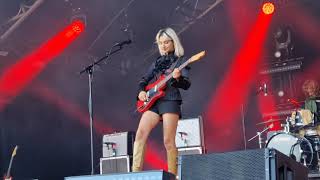 Hiqpy - Red Flag Magician