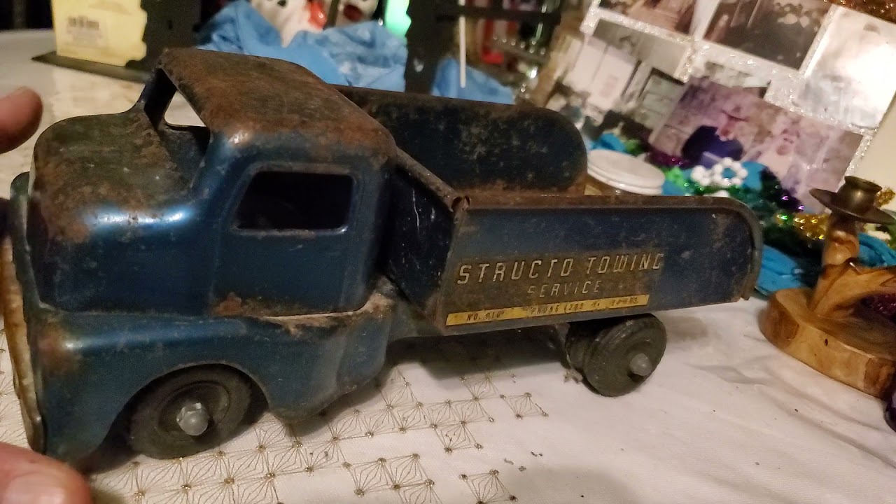 Real American Steel .....Strutco Tow Truck