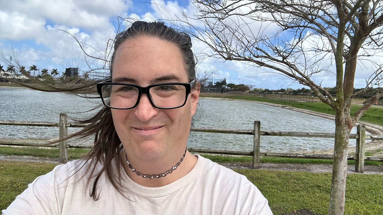 4 week update quitting my job with 0$ to travel America plus update on my cat 