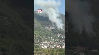 Zjarr në malin mbi qytetin e Milotit, rrezikohen banesat, nis ndërhyrja nga ajri Zjarr në malin mbi qytetin e Milotit, rrezikohen banesat, nis ndërhyrja nga ajri