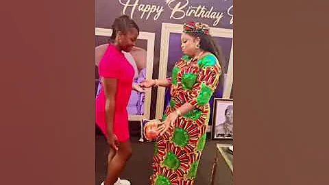KEMI AFOLABI HAD FUN WITH FRIENDS AT HER BIRTHDAY PARTY