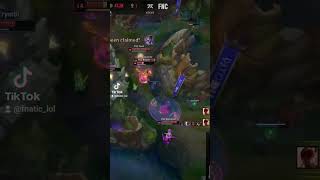 HOW IS HE DOING THIS??? #leagueoflegends #fnatic #esports #lec #worlds2023