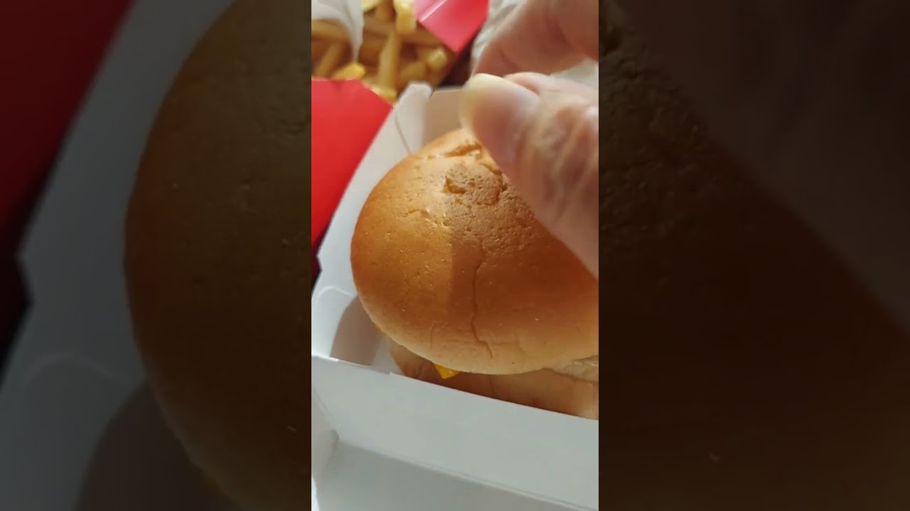 Enjoy your meal  👩‍❤️‍💋‍👨🍣#