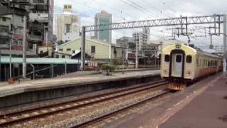 1121次EMU100自強號中壢出站