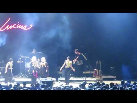 "I Wanna Dance with Somebody" segue: Lucius in Queens, 09.22.18