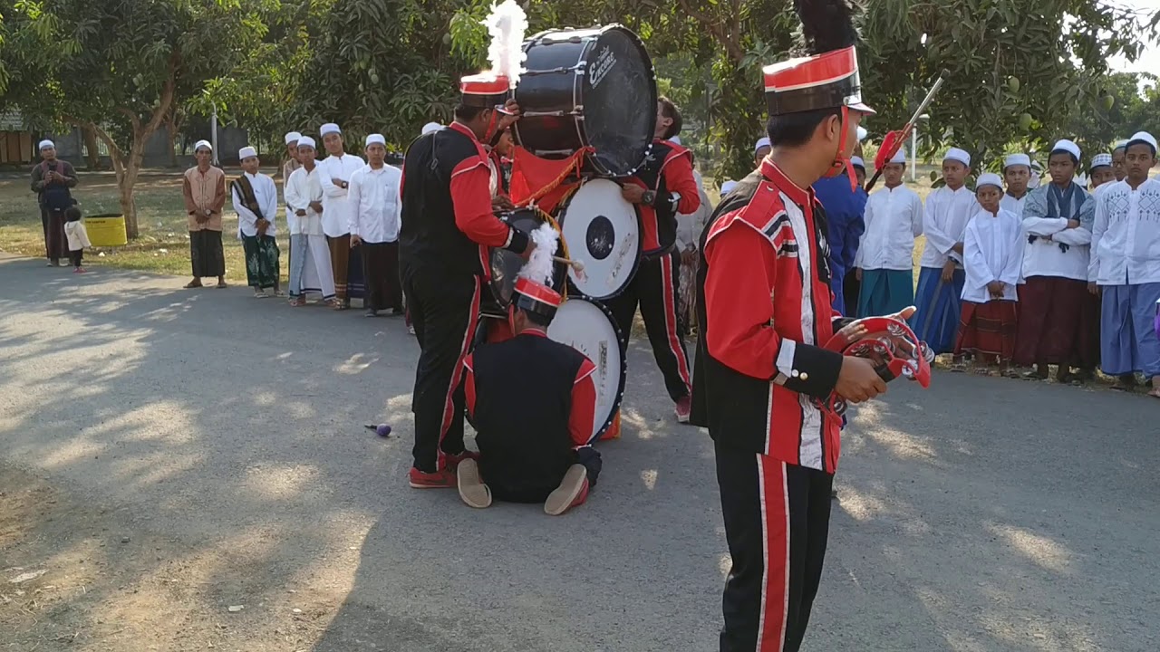 Pembukaan Drumband Bayi Ajaib Mancilan
