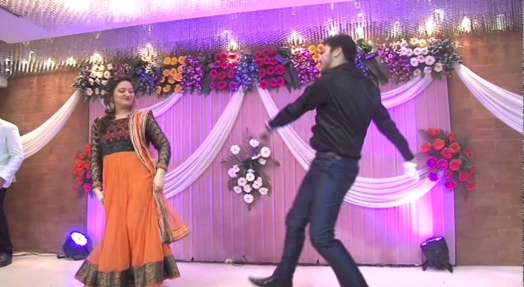 Tune Maari Entriyaan Dance Performance by Dheeraj-Gunjan