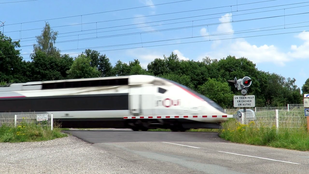 Railroad Crossing -  Bessoncourt (FRA) - Bahnübergang D 29 , Passage à niveau