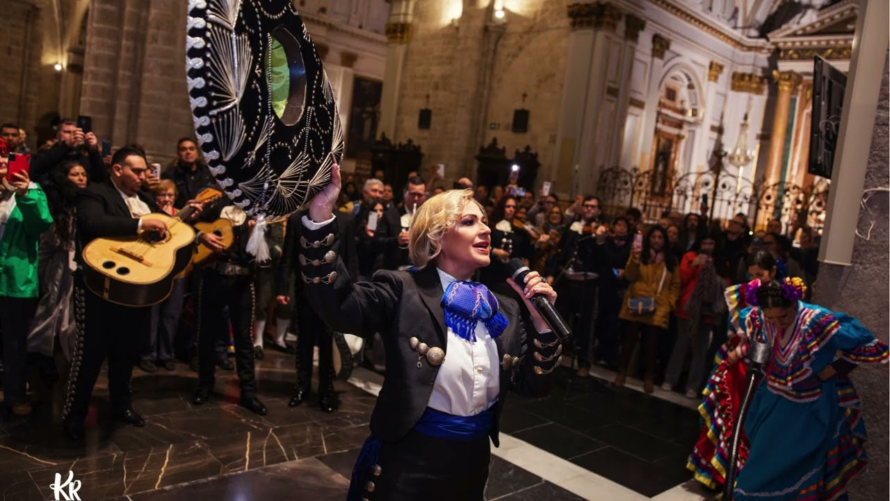 Noelia Zanón-Reportaje Catedral de Valencia.En honor a la Virgen de Guadalupe