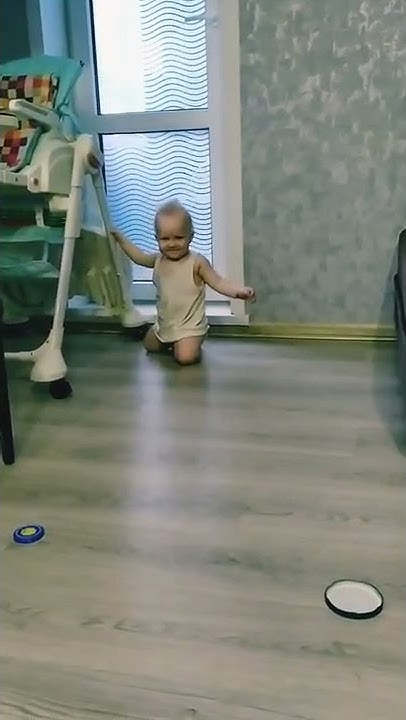 КИРЮША👶🏼🥰😍 БЕЖИТ К МАМЕ ️#смешныедети #люблю #ребенок #смешно #shorts # ...