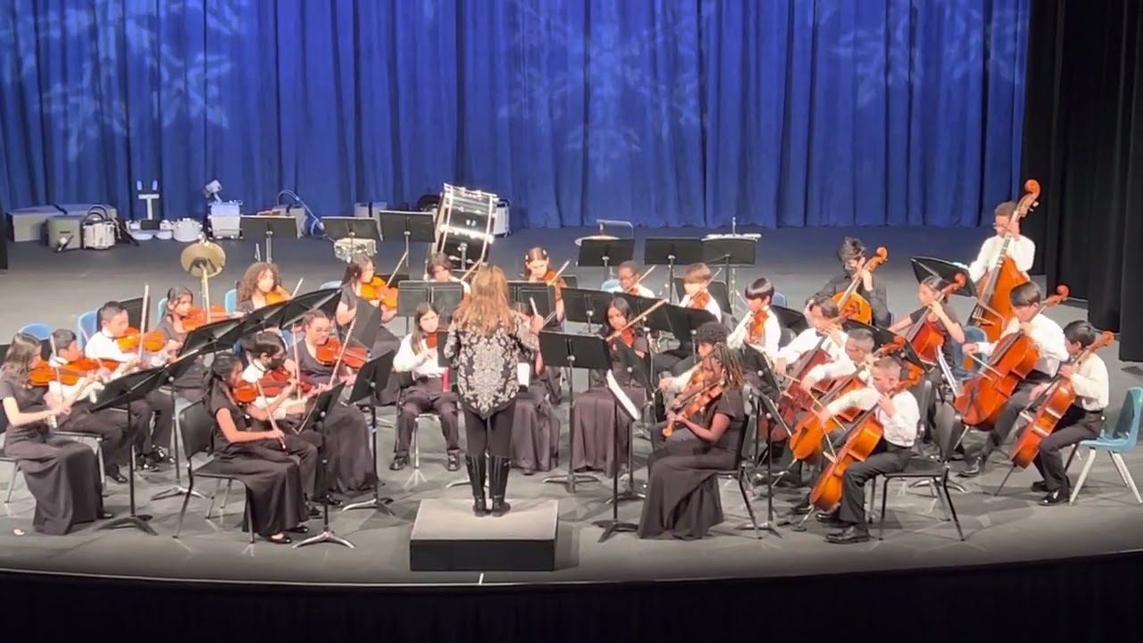 “Yuletide Cheer” arr. by Edmond Siennicki