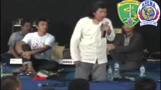 Cak nun : TENTANG PERMUSUHAN BONEK dan AREMANIA ??