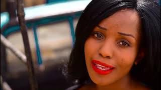 Fynah Bee -  Okong'ita