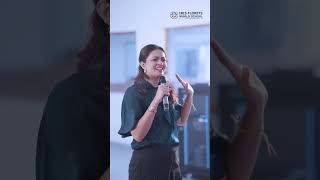 Global Expertise in Education: Shreya Yashwanth's Masterclass at Iris Florets World School.