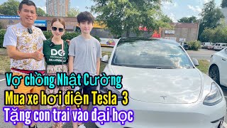 Vợ chồng Nhật Cường mua xe hơi Tesla Model 3 tặng con trai vào đại học