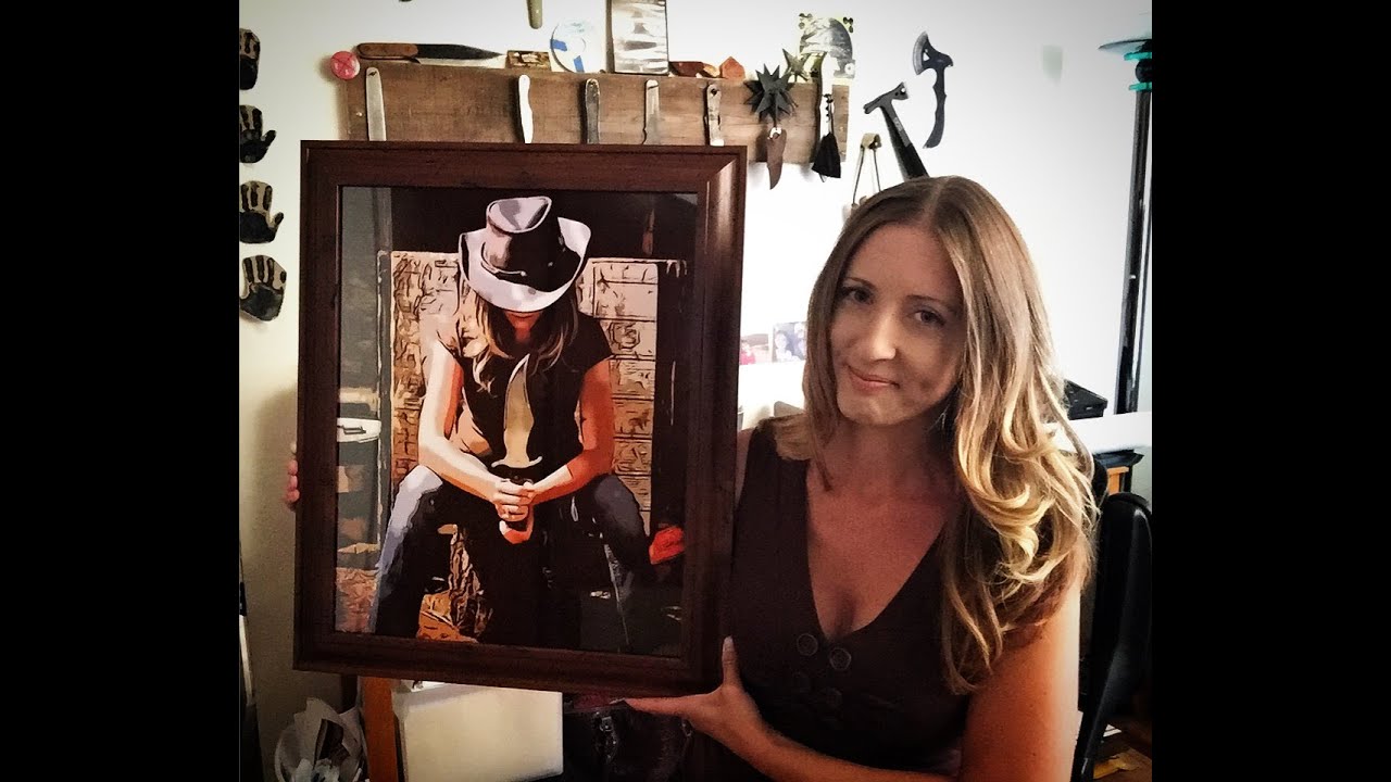 The Bladed Broad Auction - Dedicated To The I.K.T.H.O.F. (International Knife Throwers Hall of Fame)