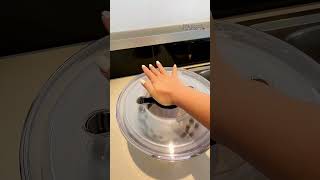 Crunchy, dried fruits at home—press your way to freshness!