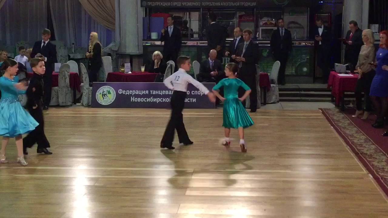 танец на выпускной в начальной школе 4 класс. танец на новый год в школе для 4 класса. танец на выпускной в младших классах. танец на выпускной в начальной школе 4 класс. танец для мальчиков 4 класс.