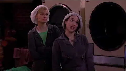 2 Broke Girls – And the Fun Factory clip7